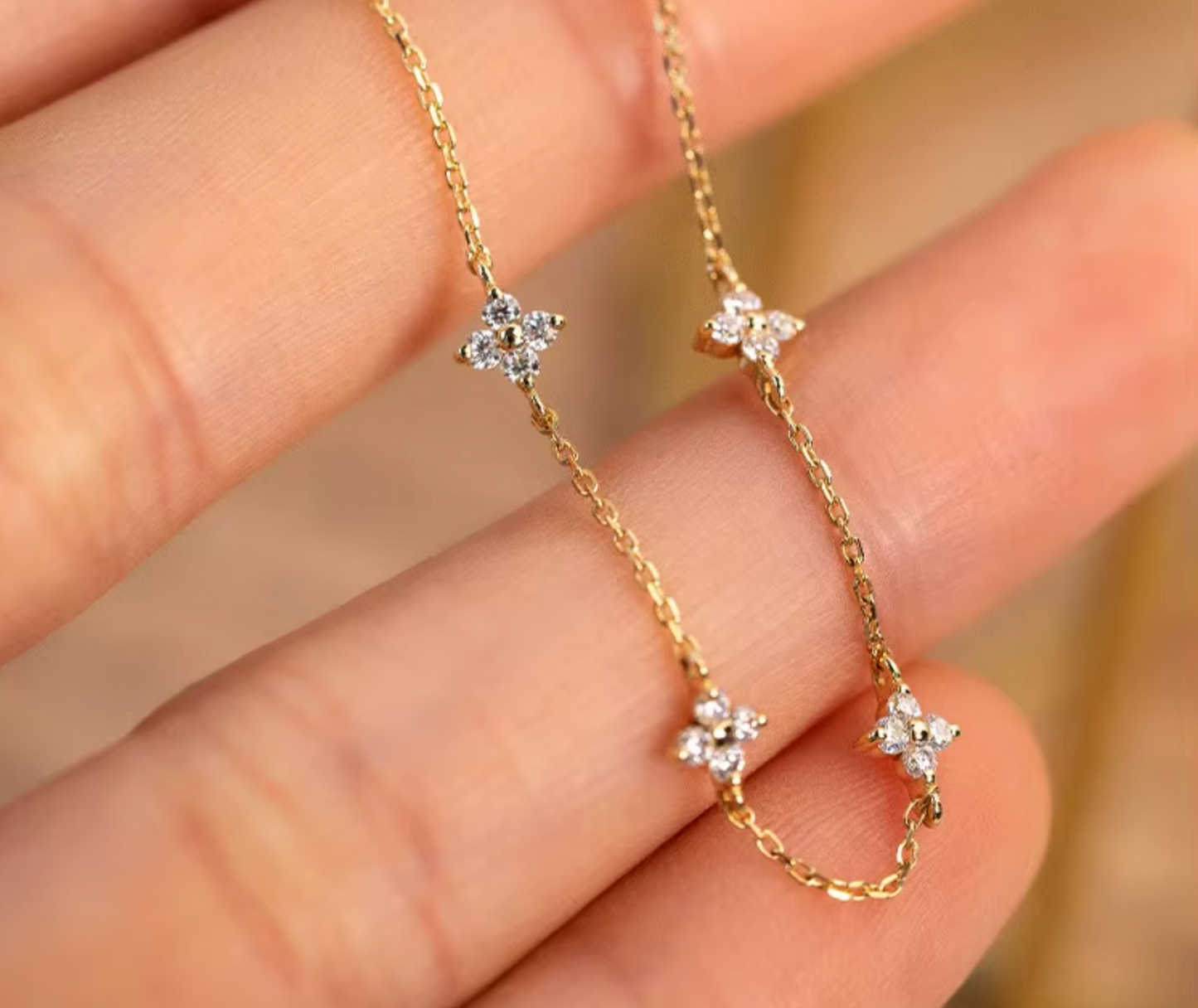 Multi Flower Four Leaf Chain Clasp Necklace