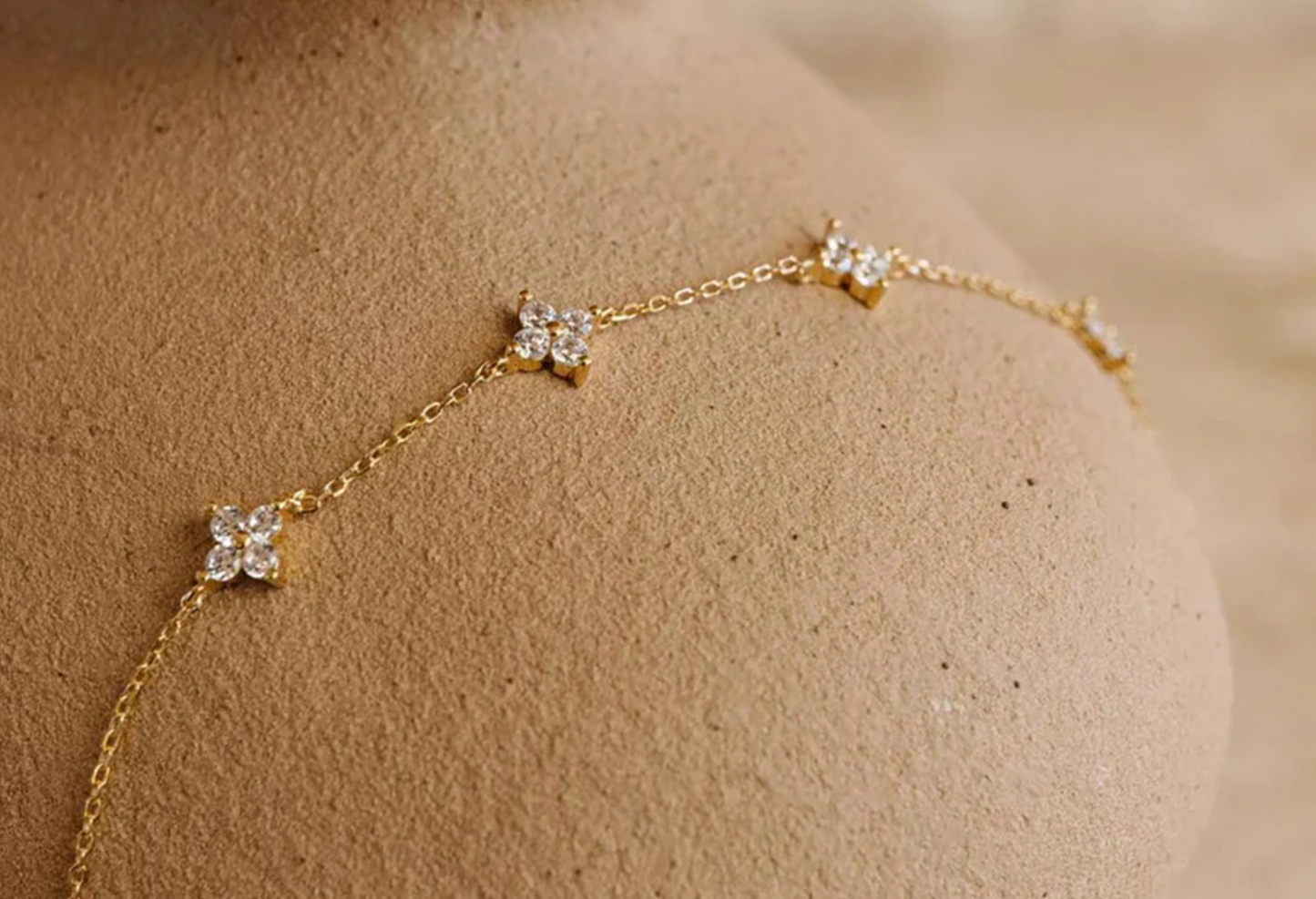 Multi Flower Four Leaf Chain Clasp Bracelet