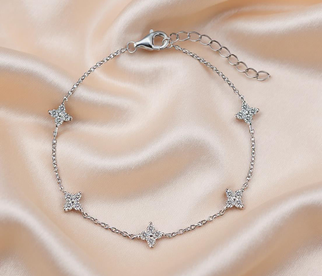Multi Flower Four Leaf Chain Clasp Bracelet