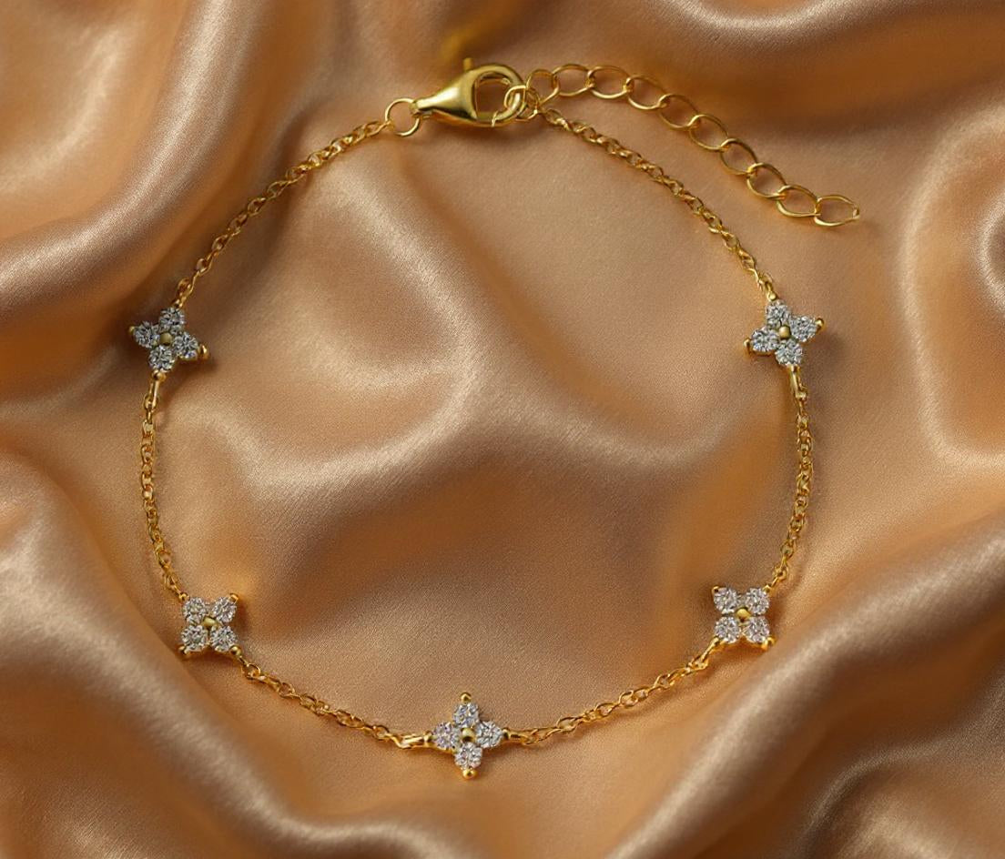 Multi Flower Four Leaf Chain Clasp Bracelet
