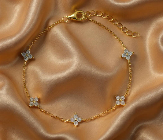Multi Flower Four Leaf Chain Clasp Bracelet
